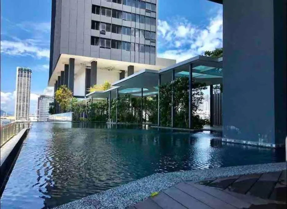Appartement Tropicana 218 Macalister #Top Floor #Wideangleviews #Infinitypool #Georgetown #8Pax #3Br 2Bath #2Queen 4Single #Near Island Hospital #Quality Well Maintained #Private Host