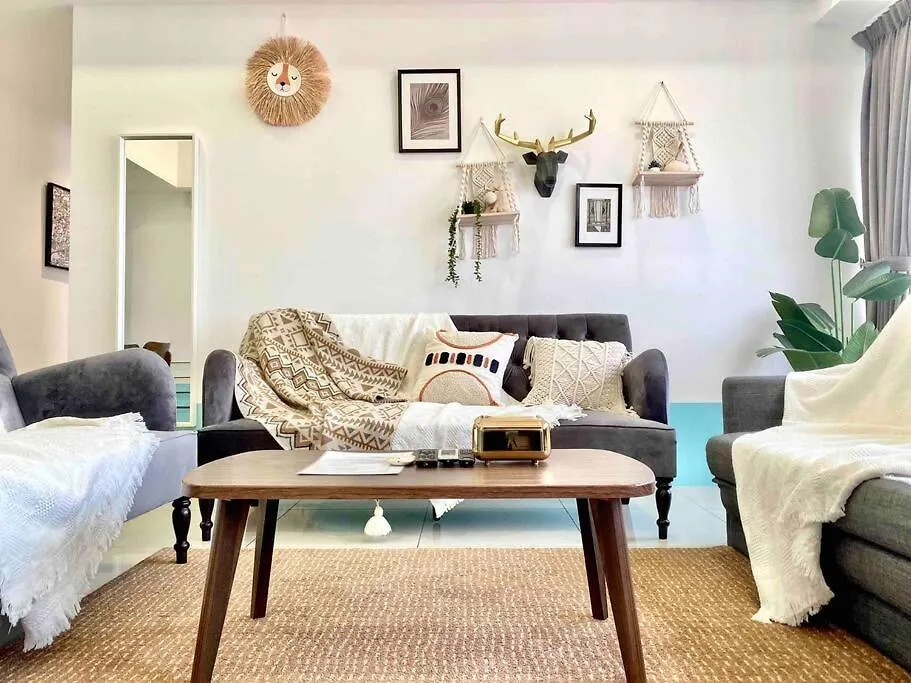 Tropicana 218 Macalister #Top Floor #Wideangleviews #Infinitypool #Georgetown #8Pax #3Br 2Bath #2Queen 4Single #Near Island Hospital #Quality Well Maintained #Private Host Appartamento