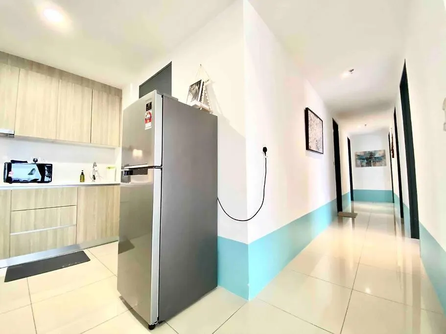 Appartamento Tropicana 218 Macalister #Top Floor #Wideangleviews #Infinitypool #Georgetown #8Pax #3Br 2Bath #2Queen 4Single #Near Island Hospital #Quality Well Maintained #Private Host